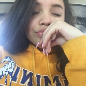 Meet your Posher, Haley